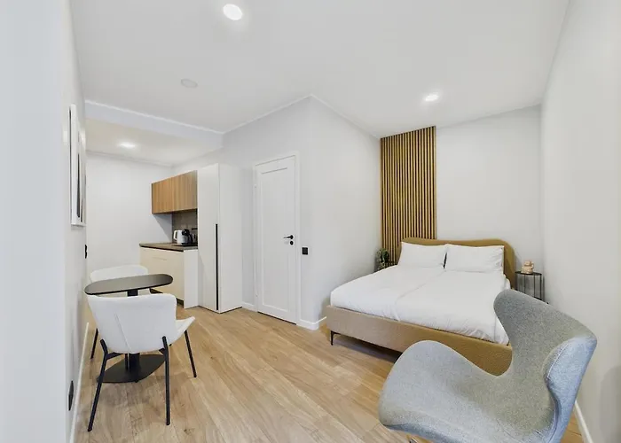 Minimalist Studio In Old Town